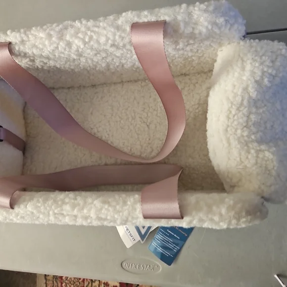 Pink Dog Carrier - Picture 4 of 10